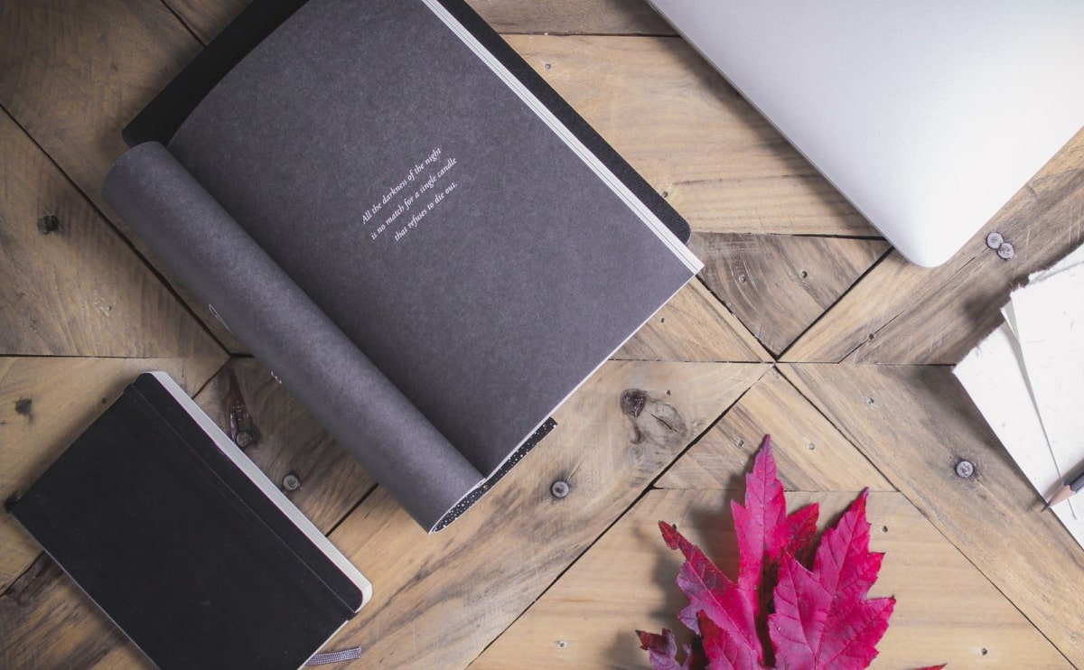 طرح بزرگ تصاویر دیوار Books Blog Img 3